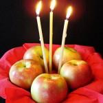 яблоки и свечи